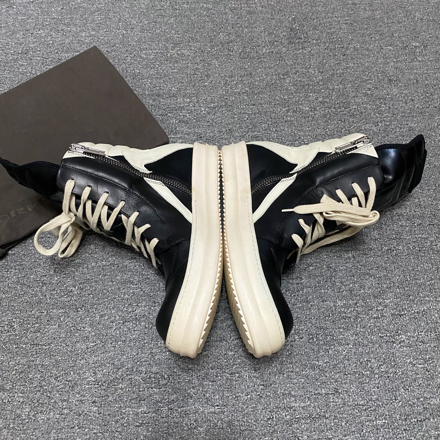 RICK OWENS Inverted Triangle