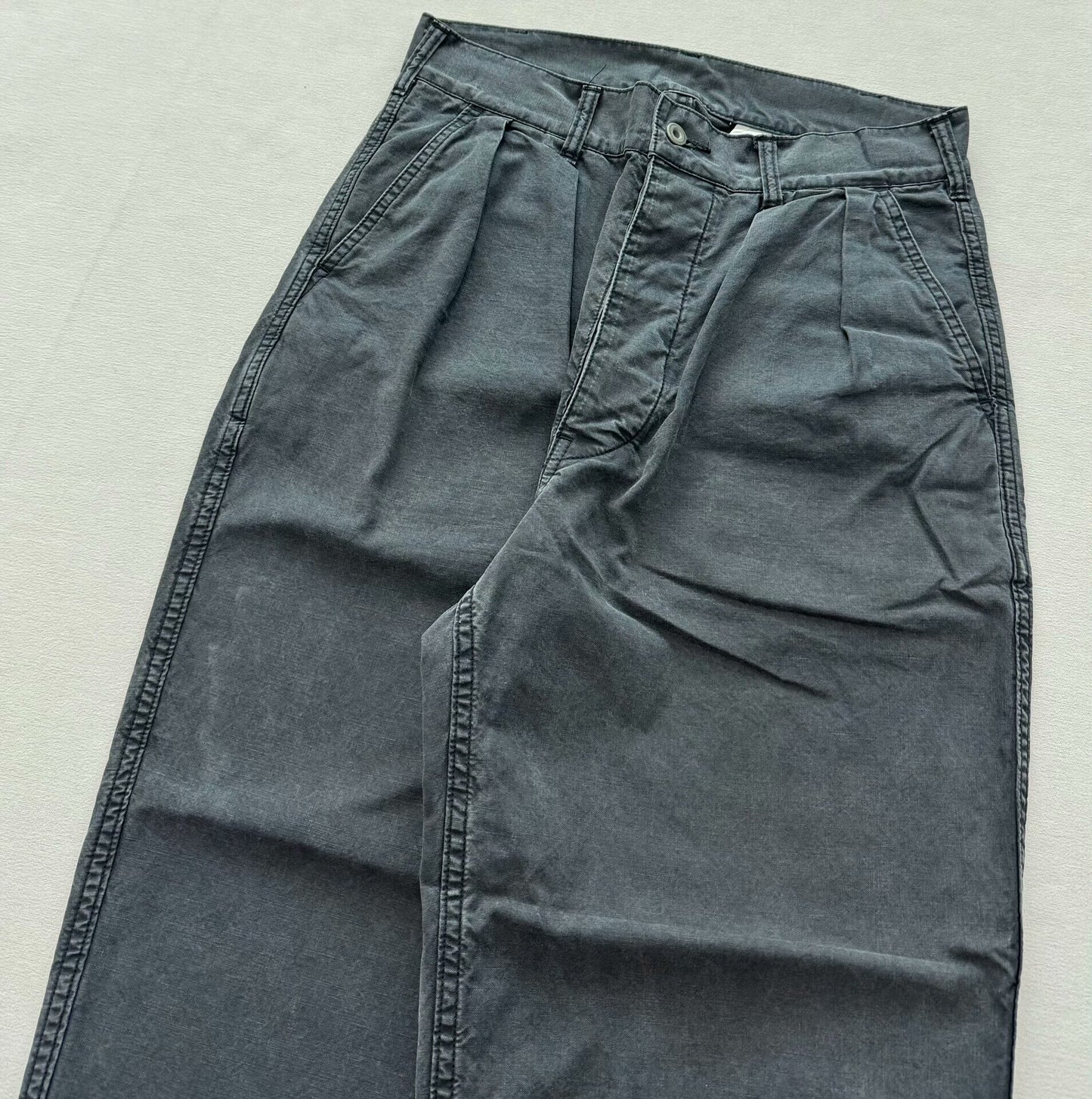 madness chino pants with dual pleats