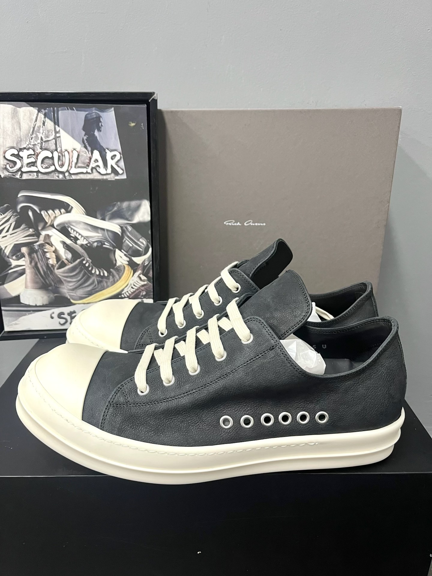 Rick Owens 26SS Washed Leather Low-Top Sneakers