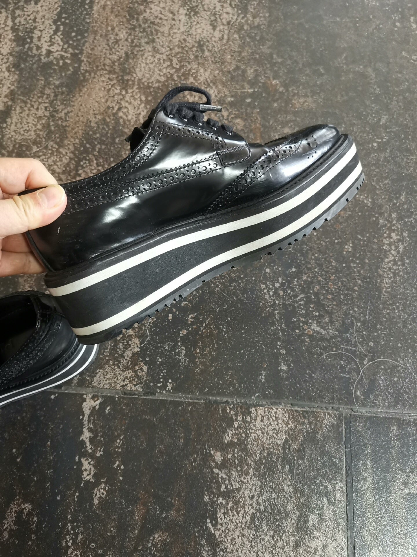 PRADA Black Low-Top Leather Shoes