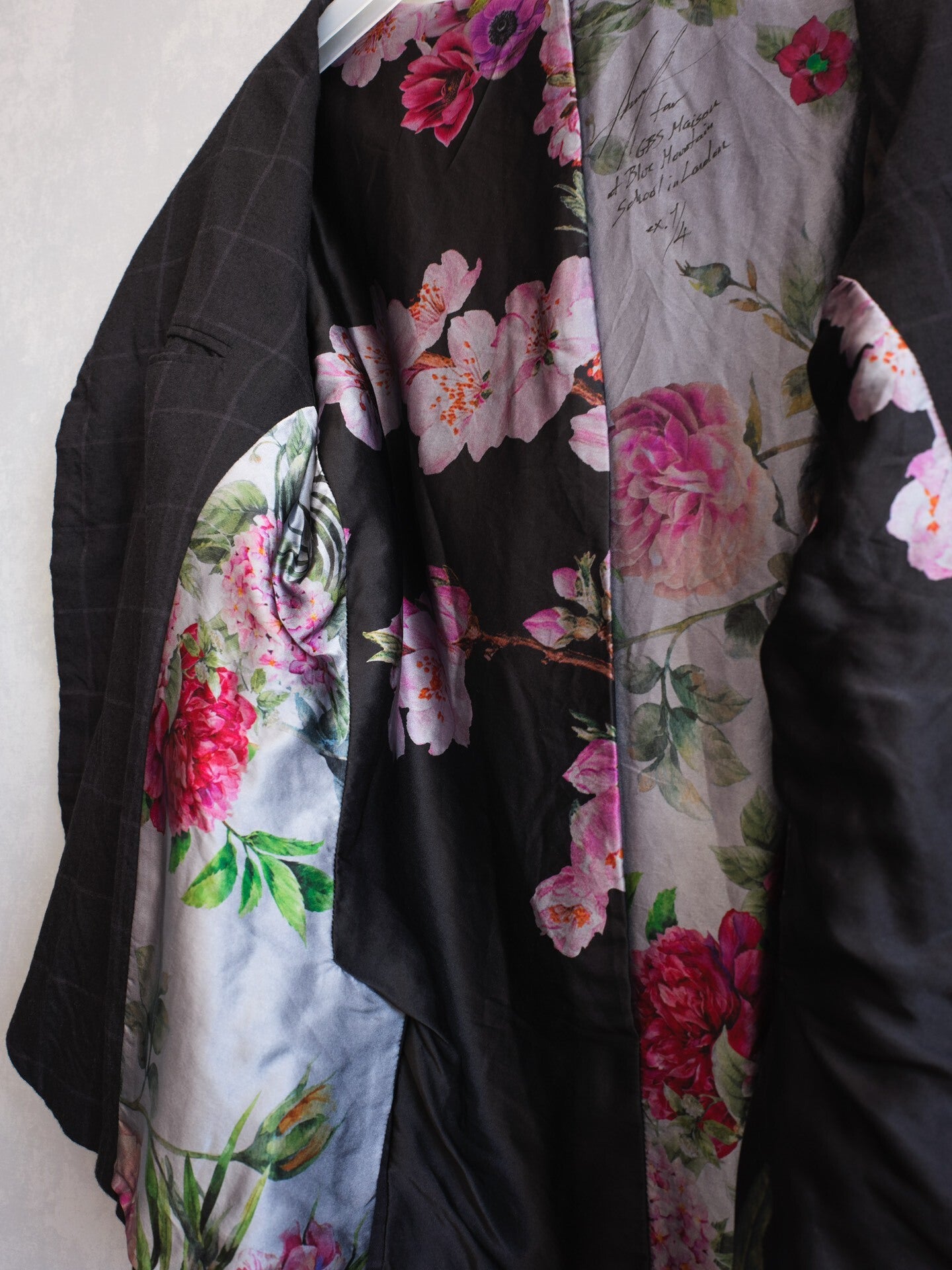 lightweight cashmere patterned coat