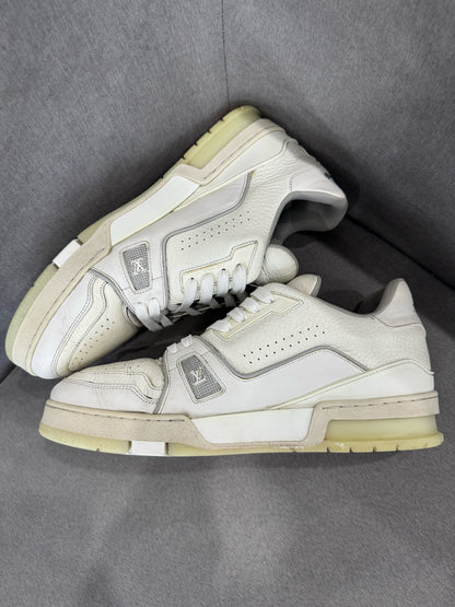 louis vuitton trainer shoes in white