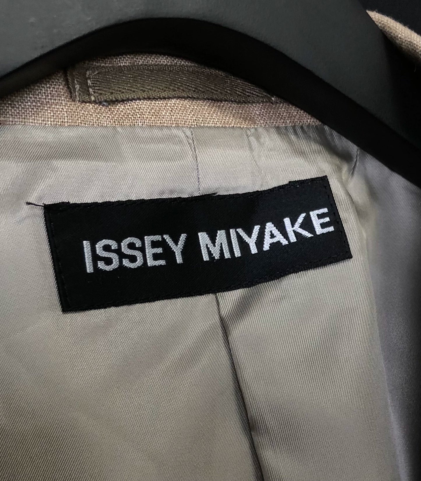 issey miyake 80s linen jacket in beige