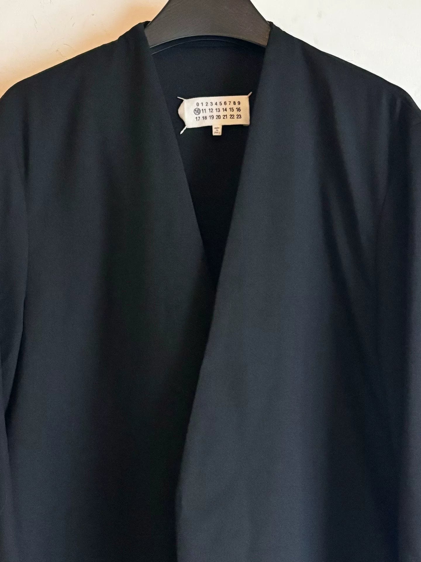 maison margiela 2021 collarless suit jacket