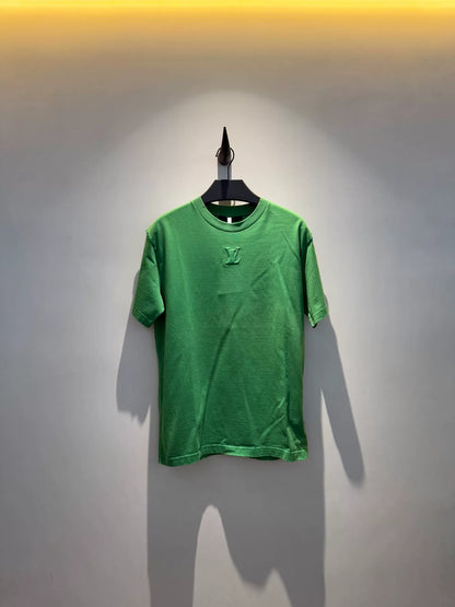 lv green embossed logo short sleeve t-shirt
