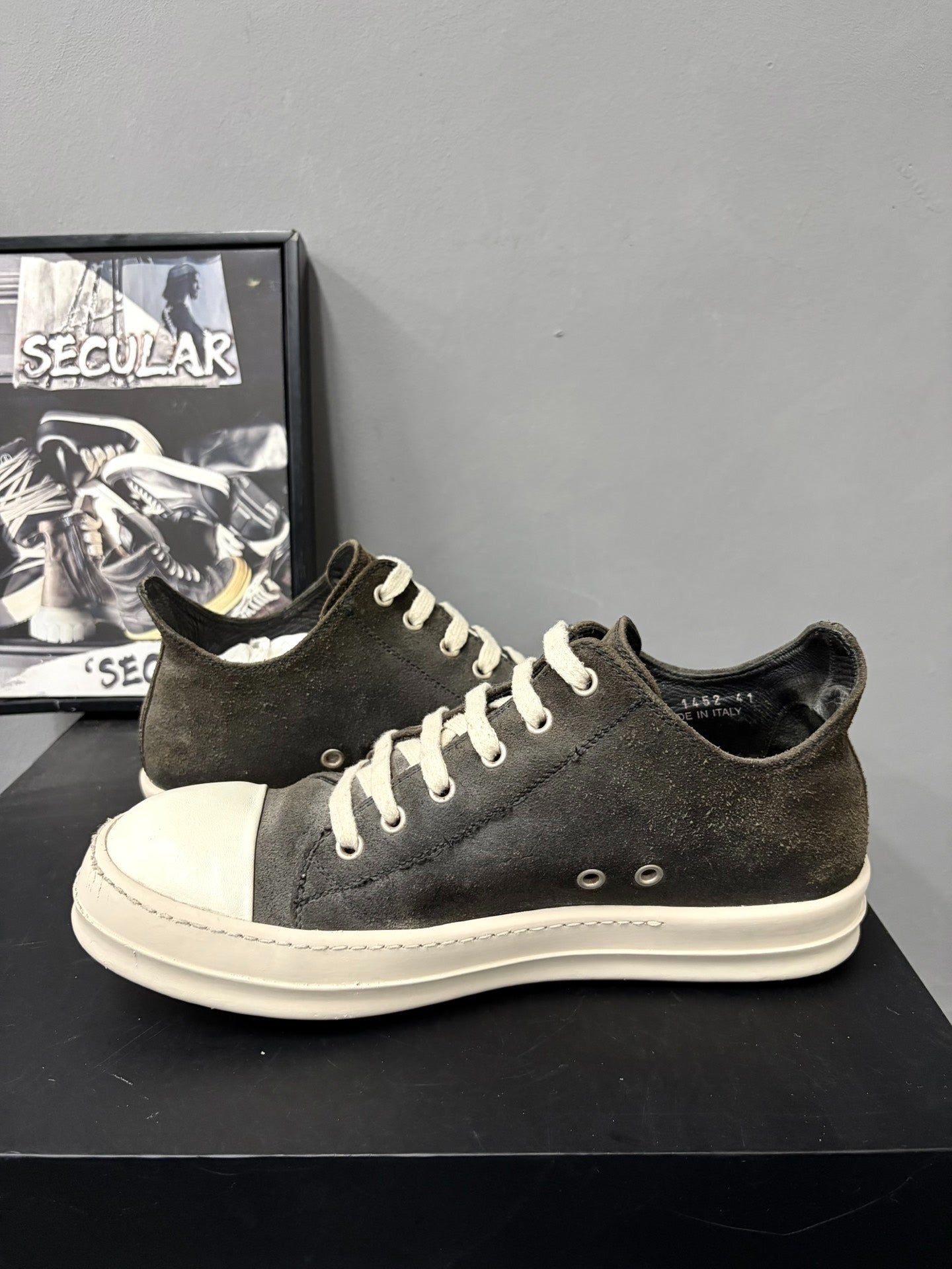 Rick Owens Low-Top Gray Leather Sneakers