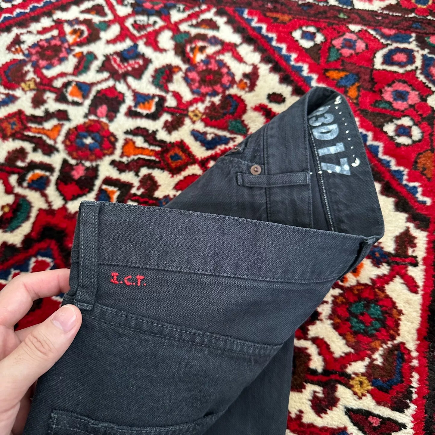 visvim 19aw black distressed denim jeans