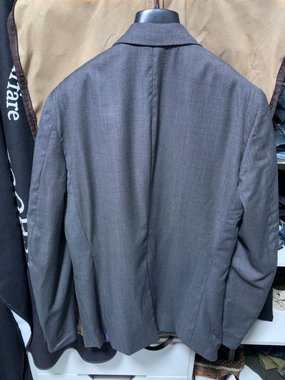 stylish gray tailored single-breasted blazer