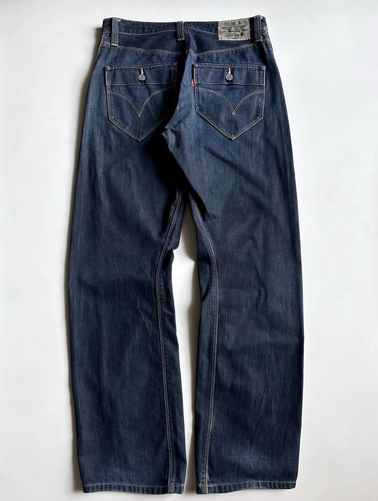 Vintage Levi's 1990s-2000s Engineered Jeans