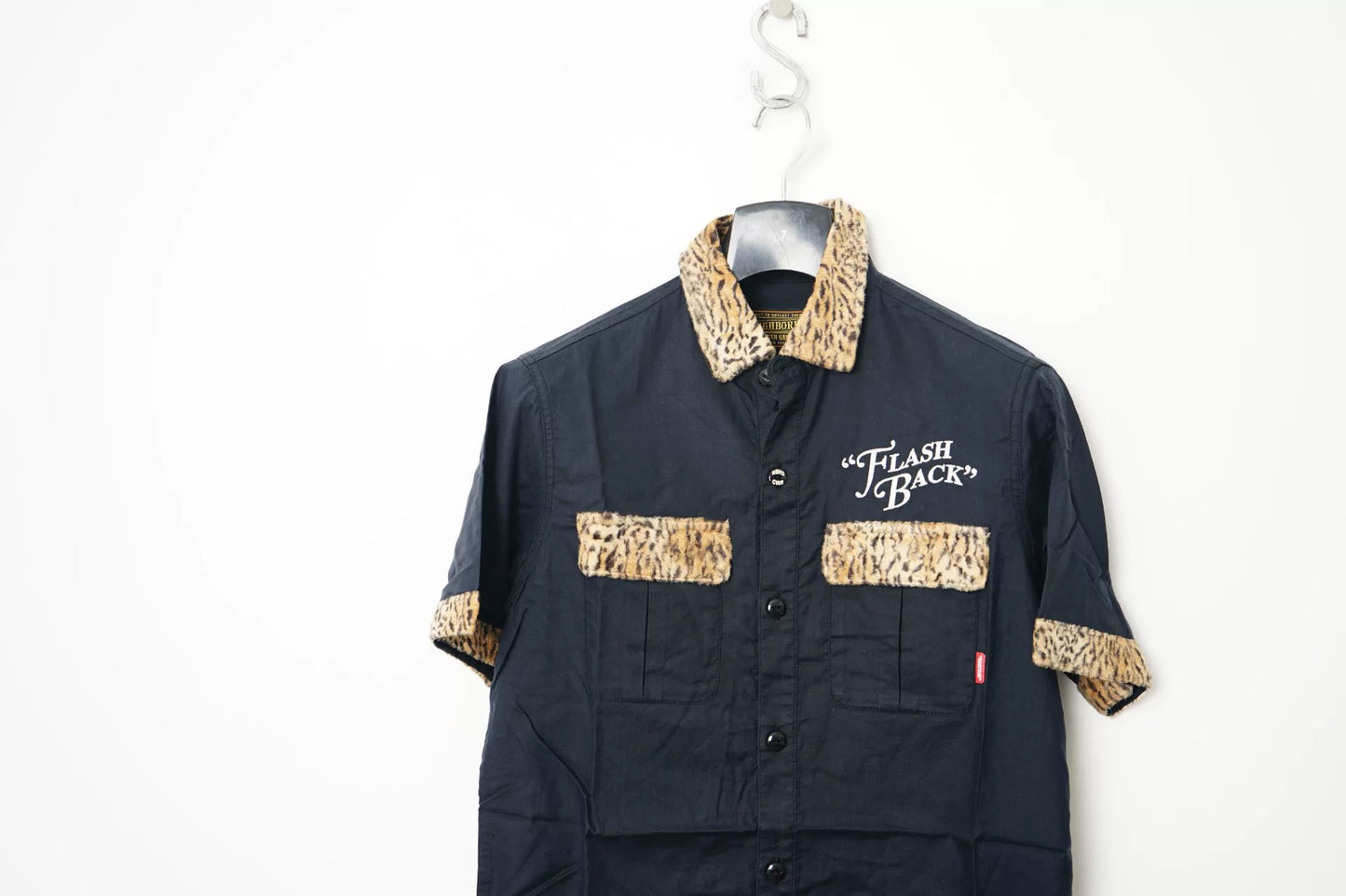 NEIGHBORHOOD Tiger Stripe Embroidered Short-Sleeve Shirt