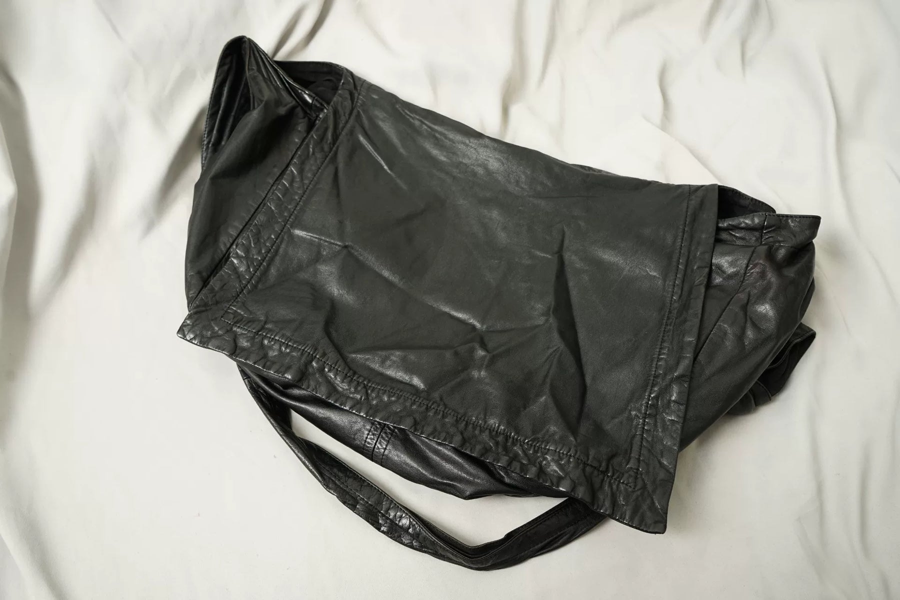 Julius_7 Sheepskin Shoulder Strap Messenger Bag