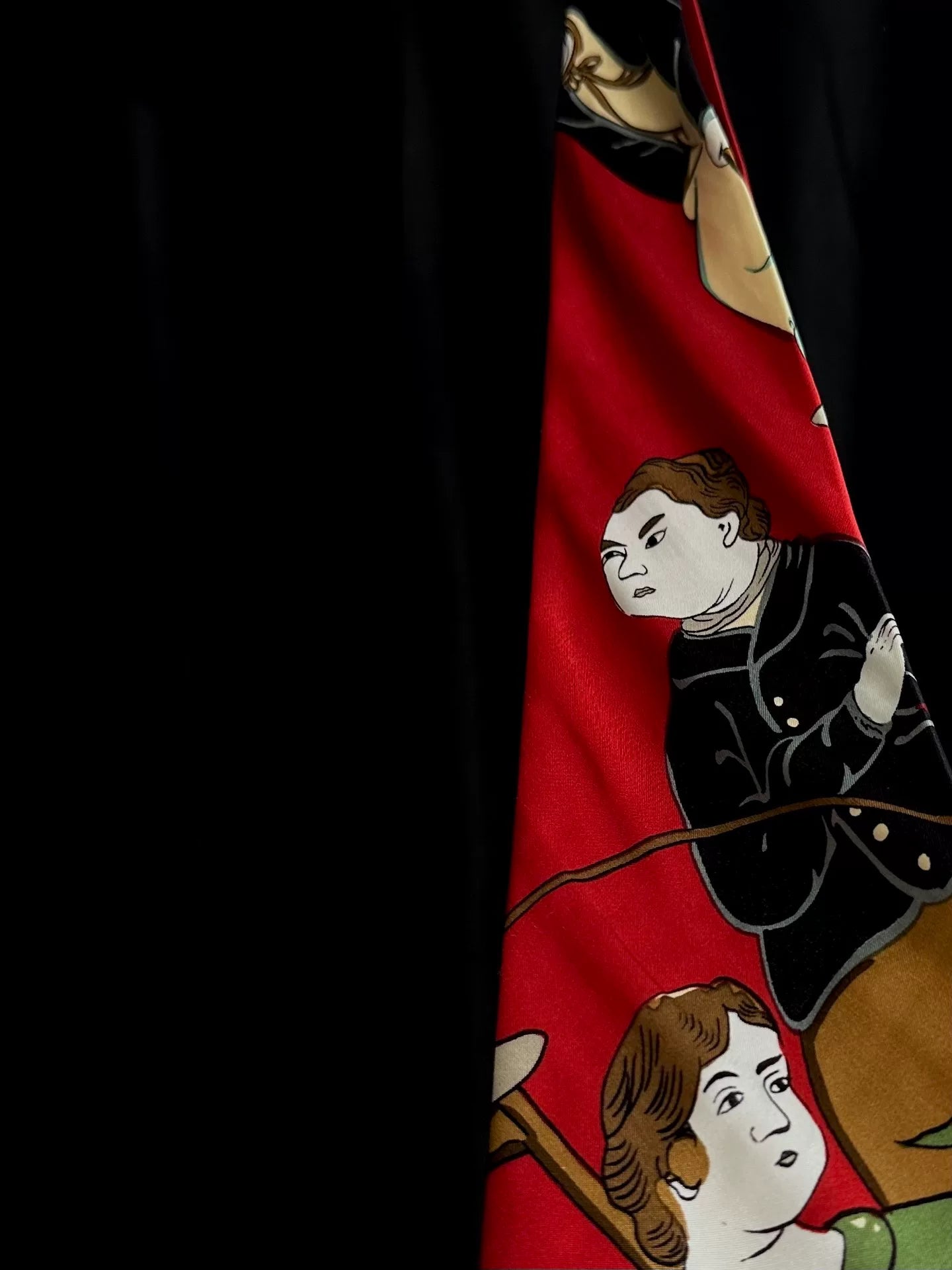 yohji yamamoto red patterned tie