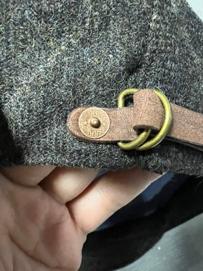 gray newsboy cap with plaid pattern