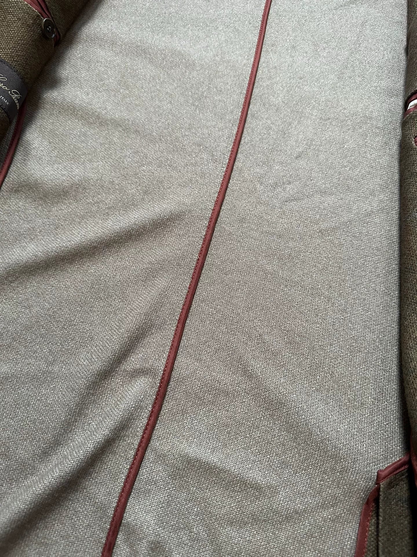 high-quality cashmere silk blend blazer