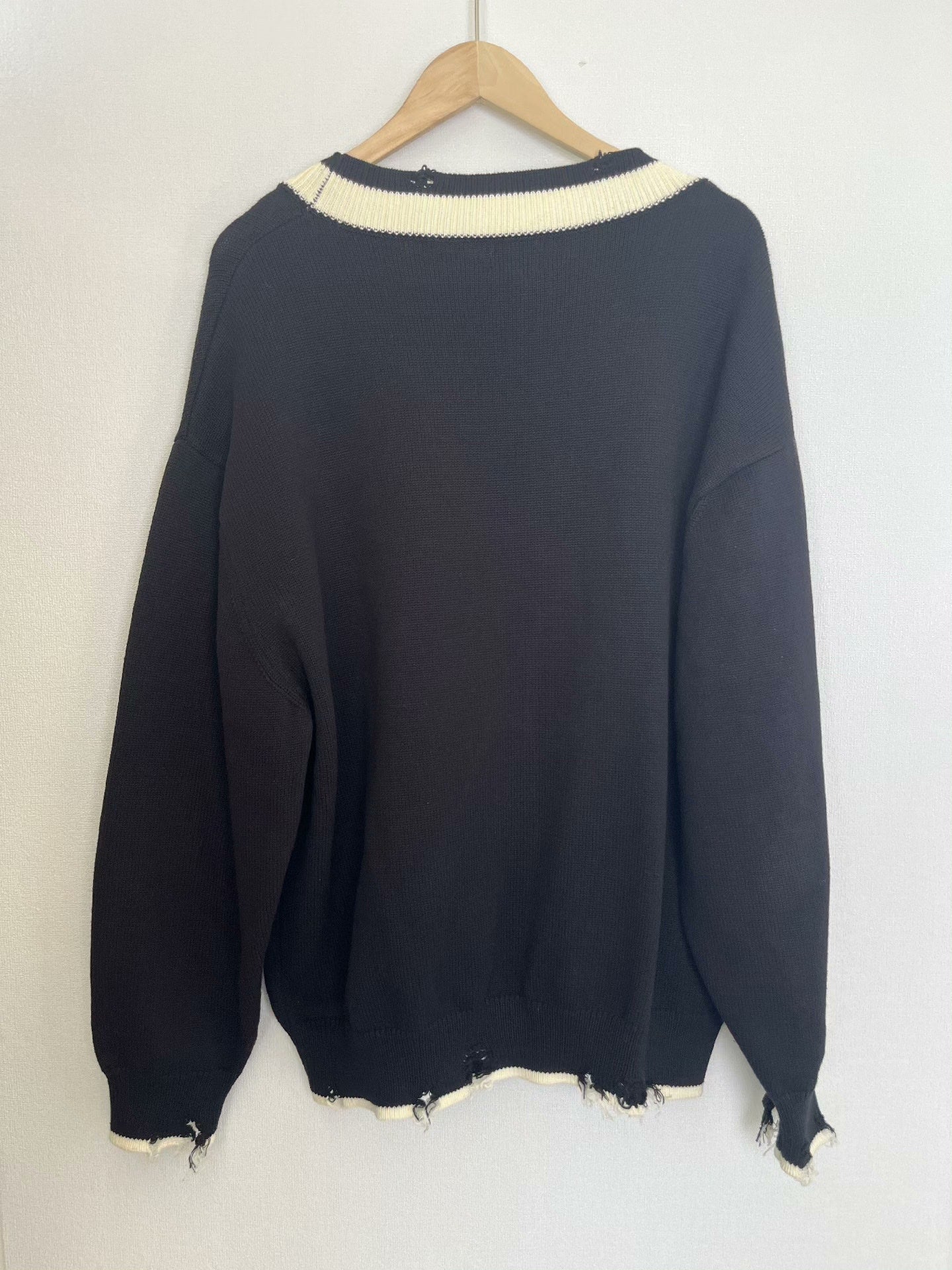 Beams Black V-Neck Knit Cardigan