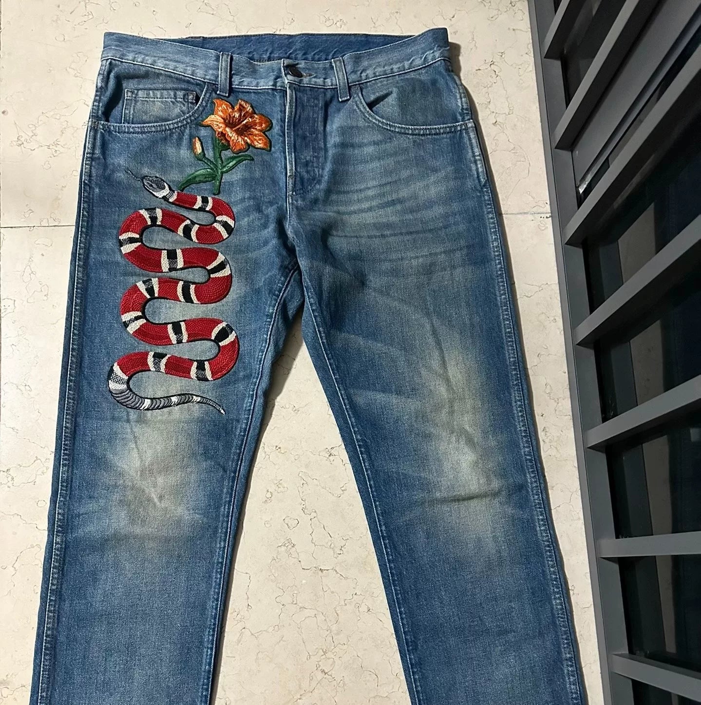 gucci coral snake washed denim pants size 34