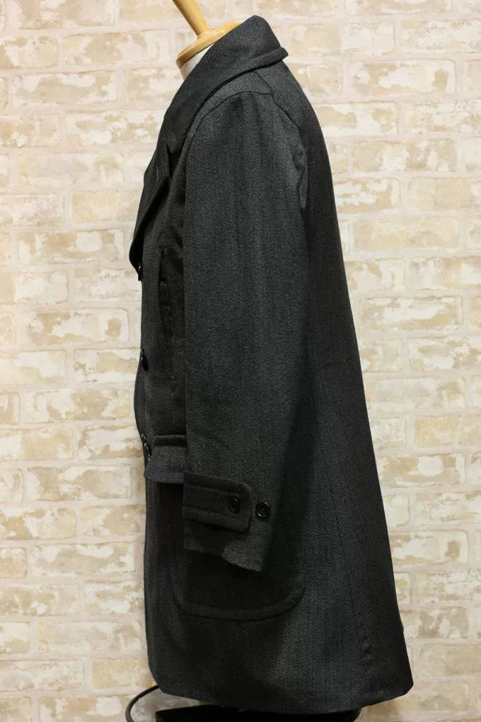 luxurious wool double-breasted coat with removable lining