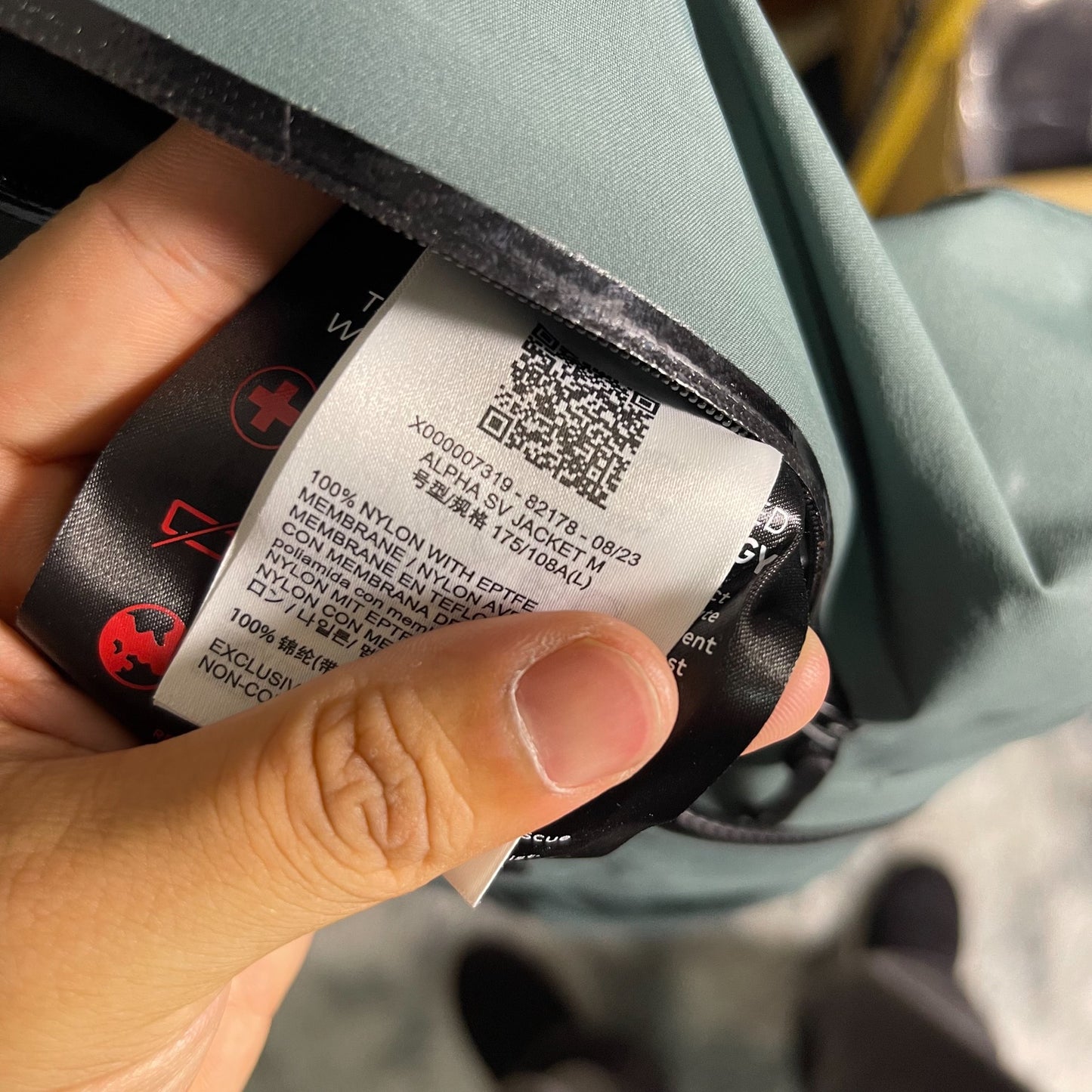 Arcteryx Alpha SV 7th Gen GORE-TEX Jacket