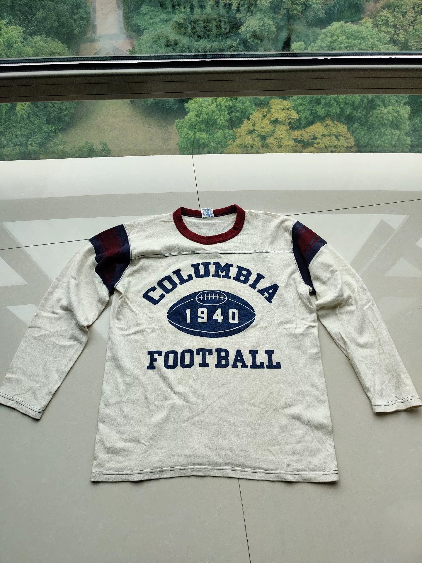 Color Blocked Seven-Quarter Sleeve Shirt