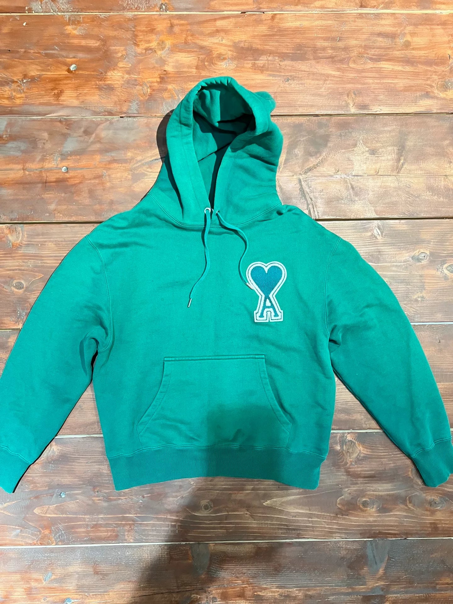 ami paris green heart embroidered hoodie