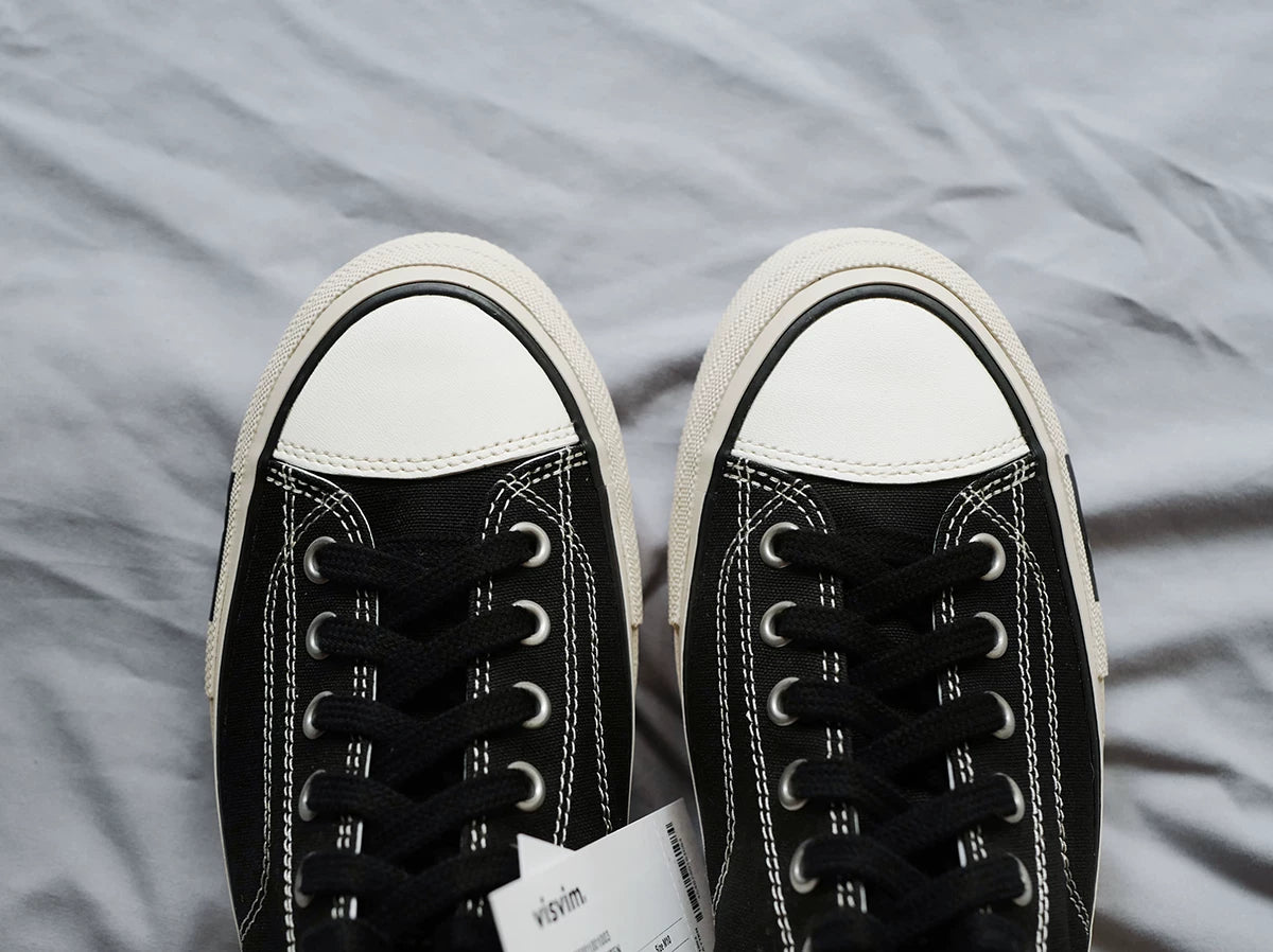 visvim skagway hi canvas sneakers black and white