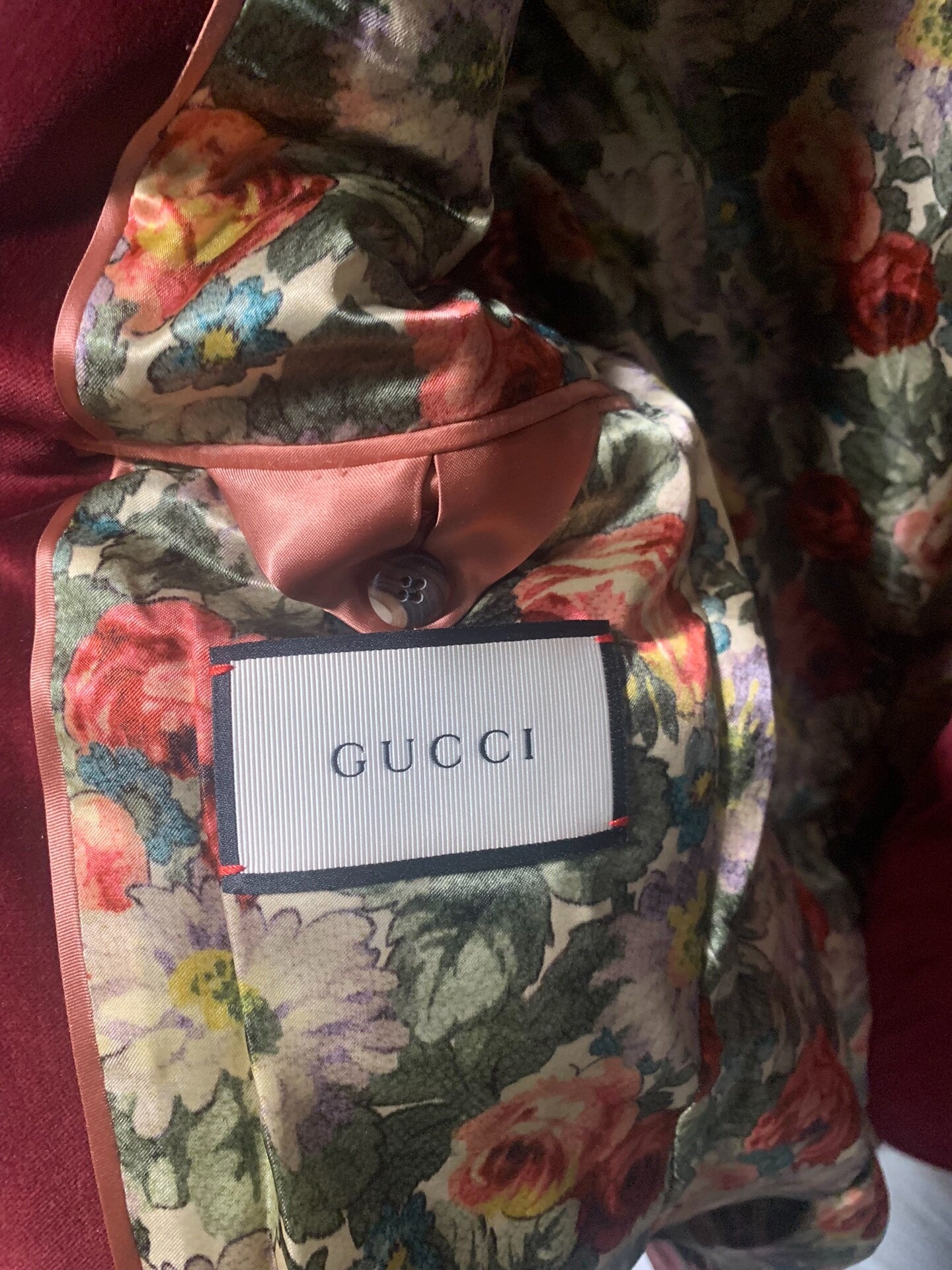 gucci red velvet suit size 46