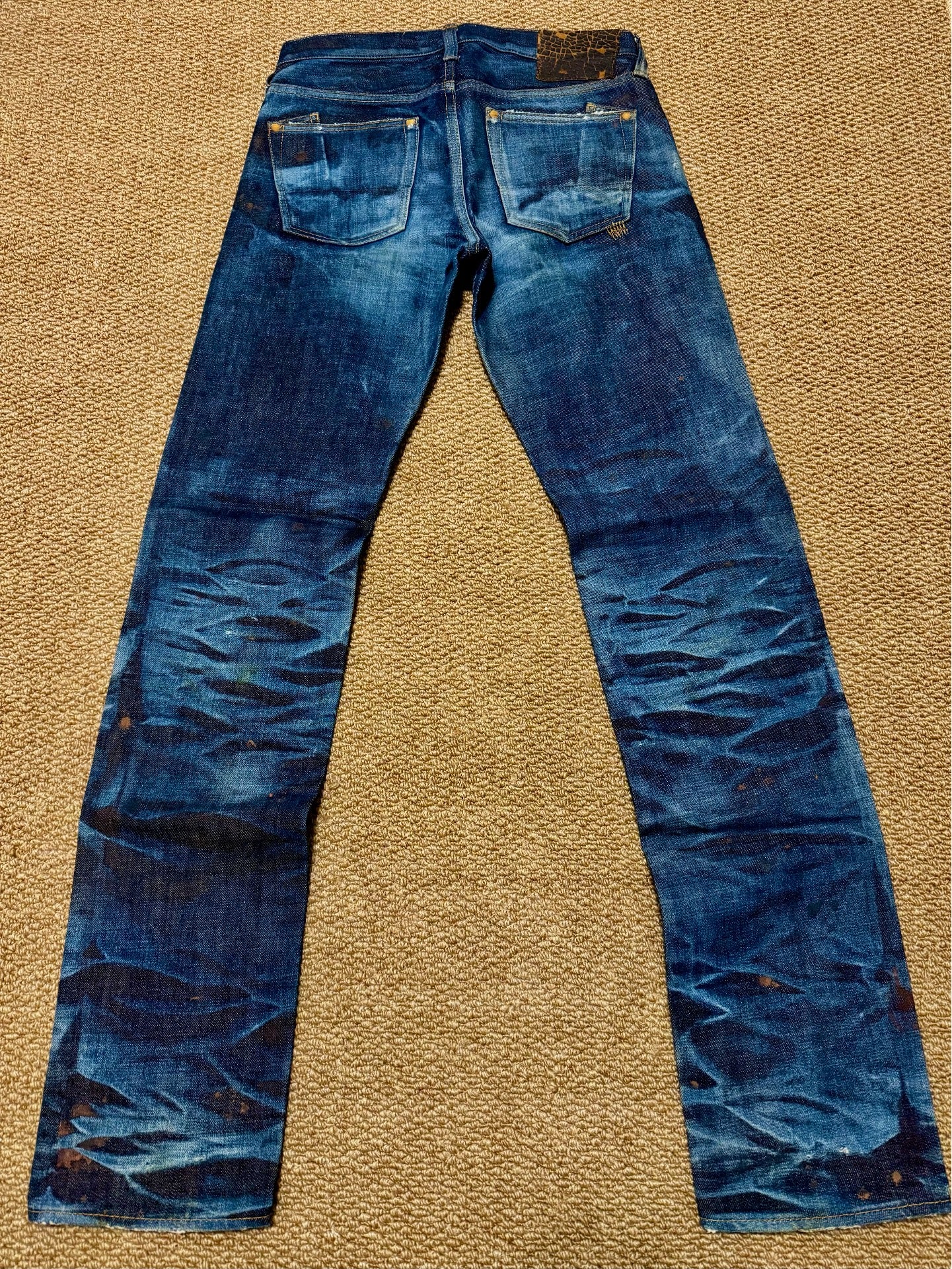 Noir Denim Jeans with Distressing