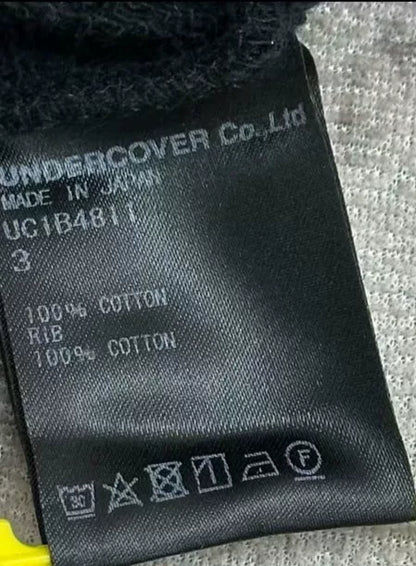 black oversized hoodie with double zipper