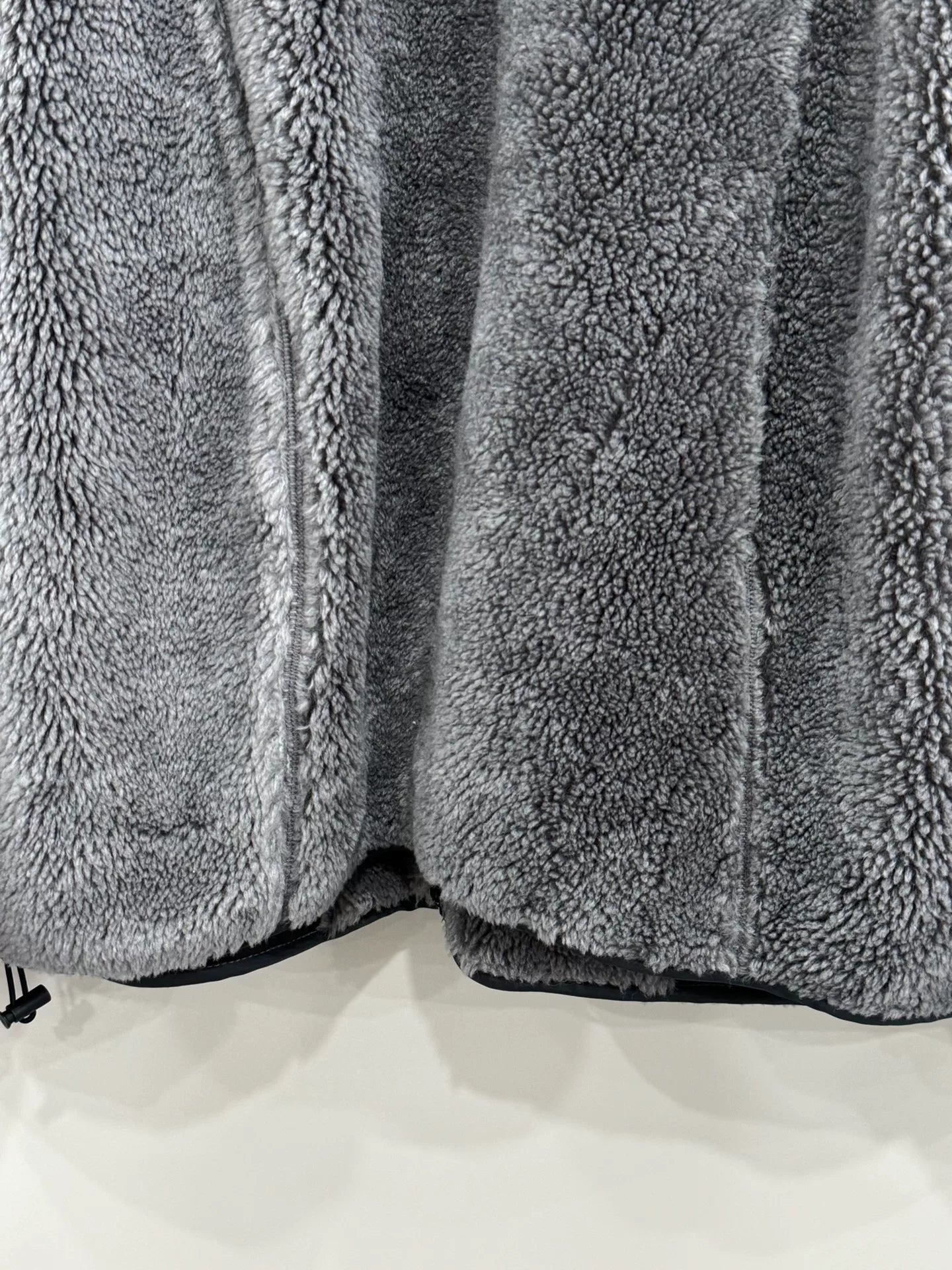 gray fleece zip-up jacket size M