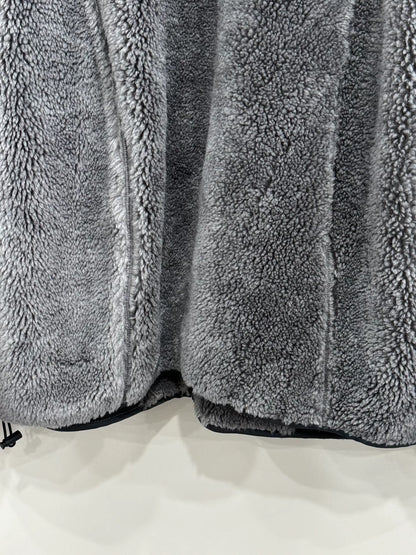 gray fleece zip-up jacket size M