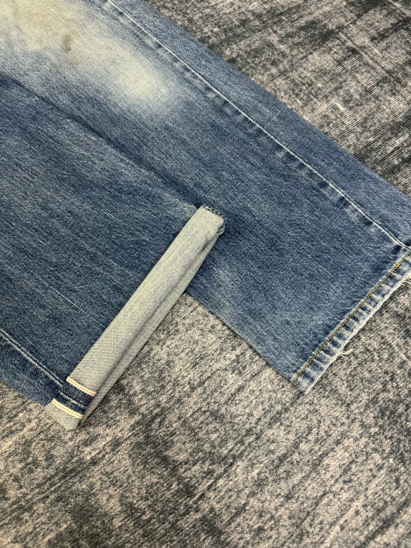 Vintage Levis 702XX LVC 00s Jeans
