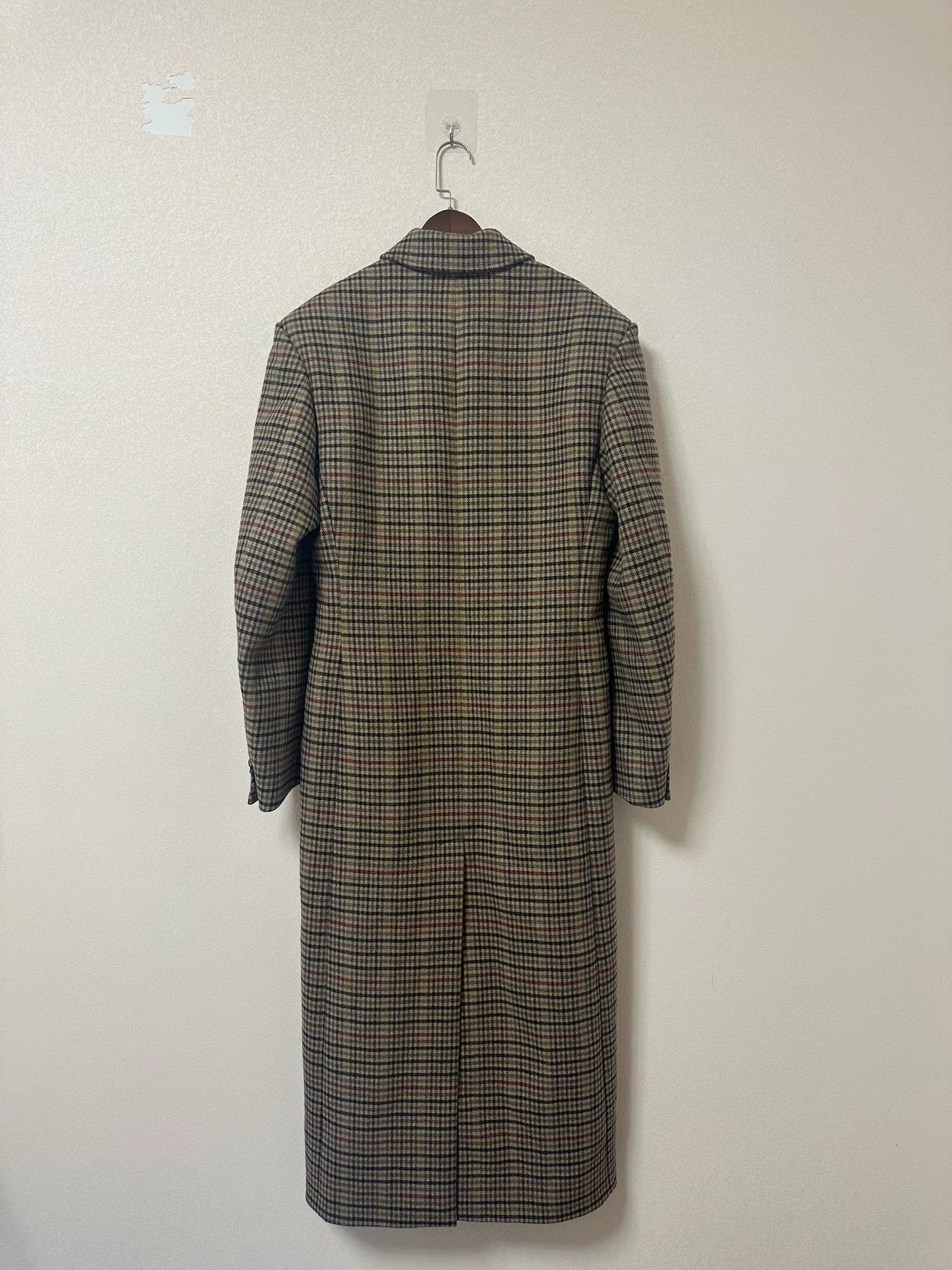 balenciaga houndstooth wool coat with champagne lining