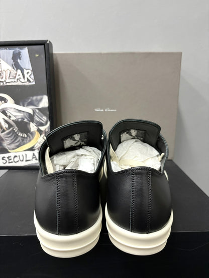 RickOwens 26SS Black Low-Top Leather Sneakers