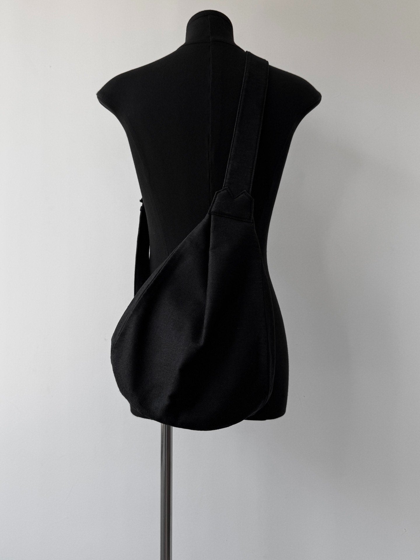 Yohji Yamamoto Discord Linen Drop Bag