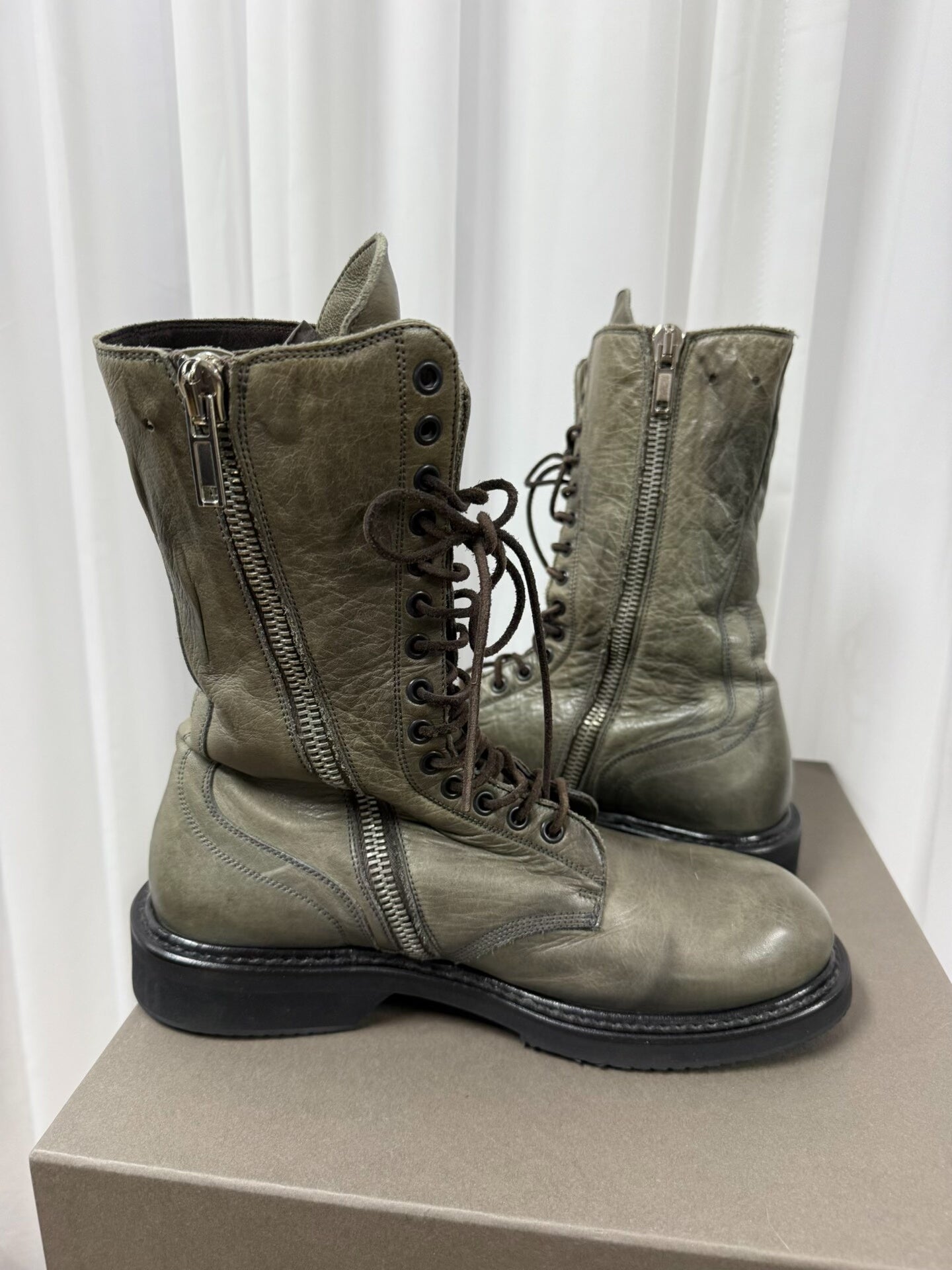rick owens stylish combat boots, size 41