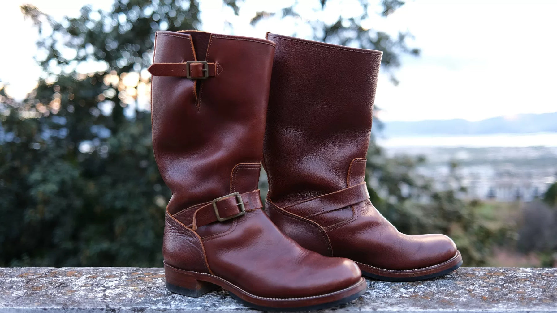 AT LAST&co Timeworn Engineer Boots