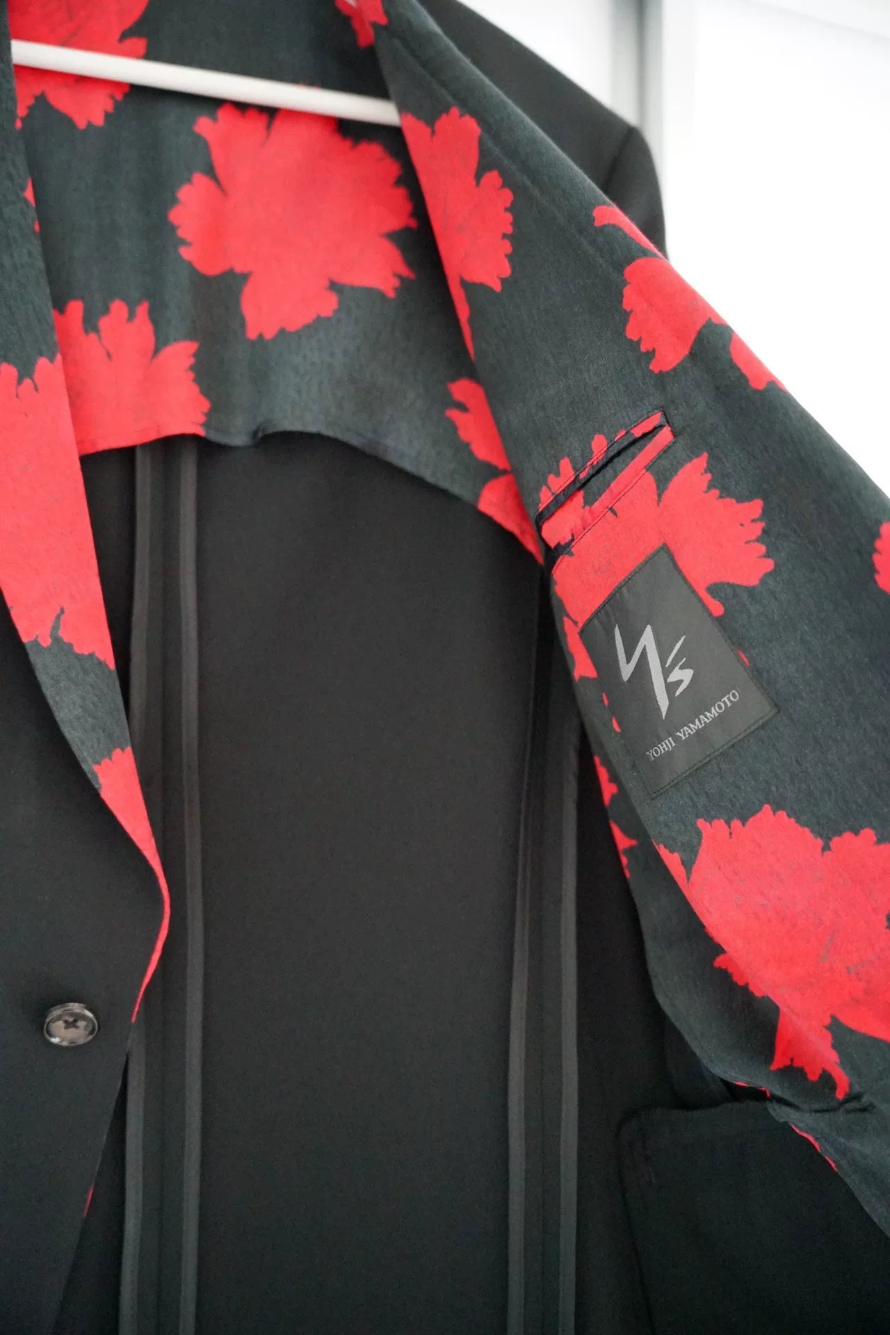 yohji yamamoto floral collar black suit