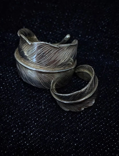 larry smith feather silver ring