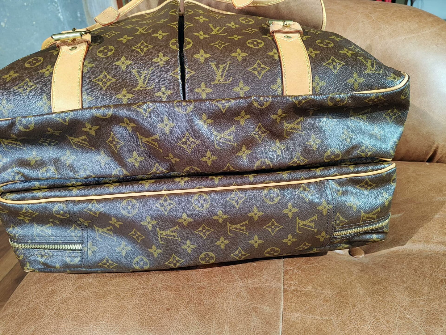 Louis Vuitton Travel Bag with Classic Pattern