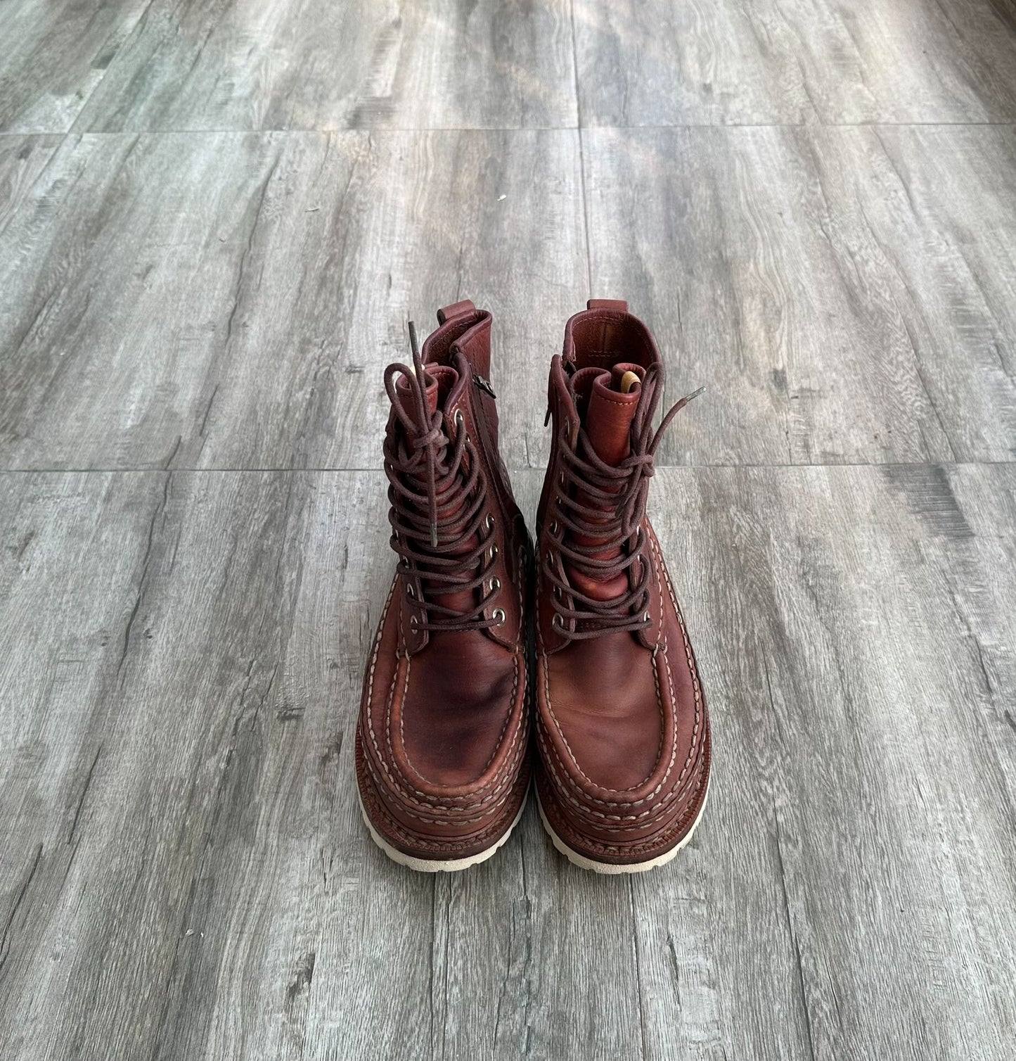 visvim grizzly high-top boots in red