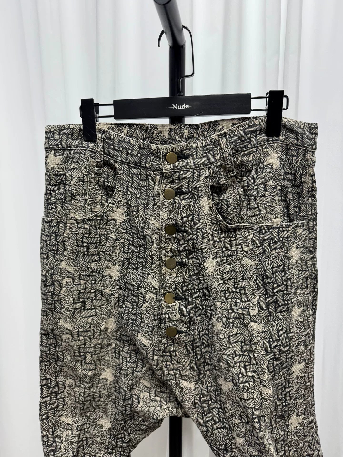 unique patterned cropped denim pants