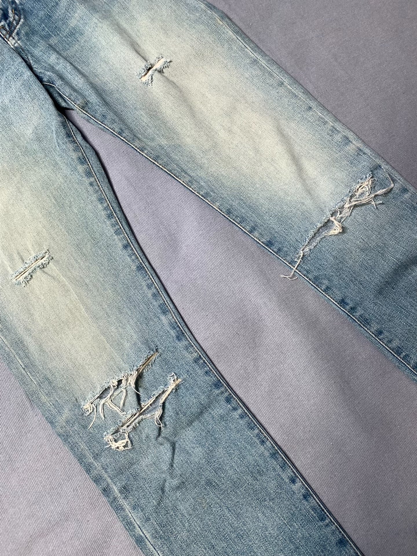 Saint Laurent D02 Ripped Slim Low-Waist Jeans