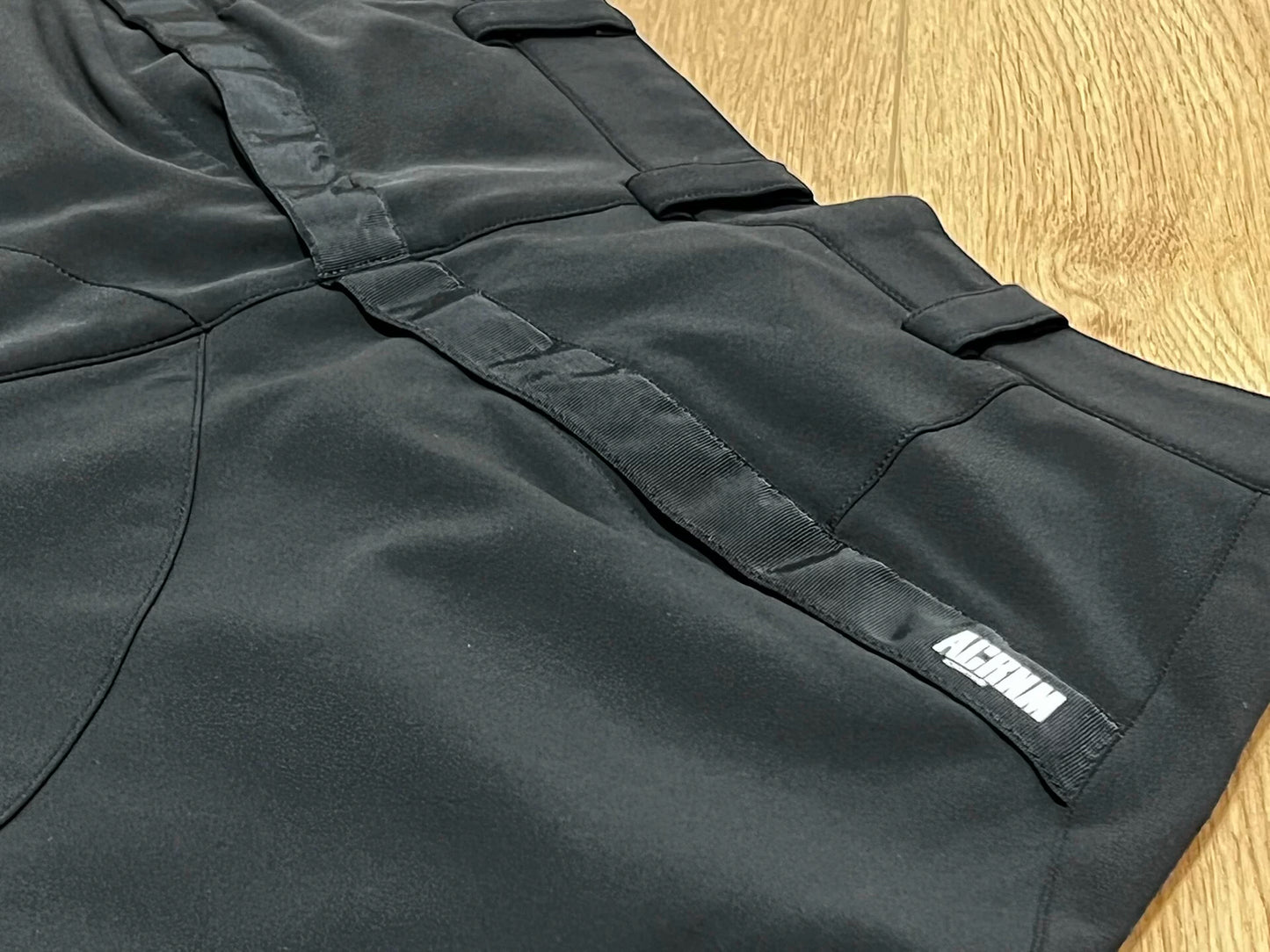 acronym set 2-sp3 shorts with leg sleeves