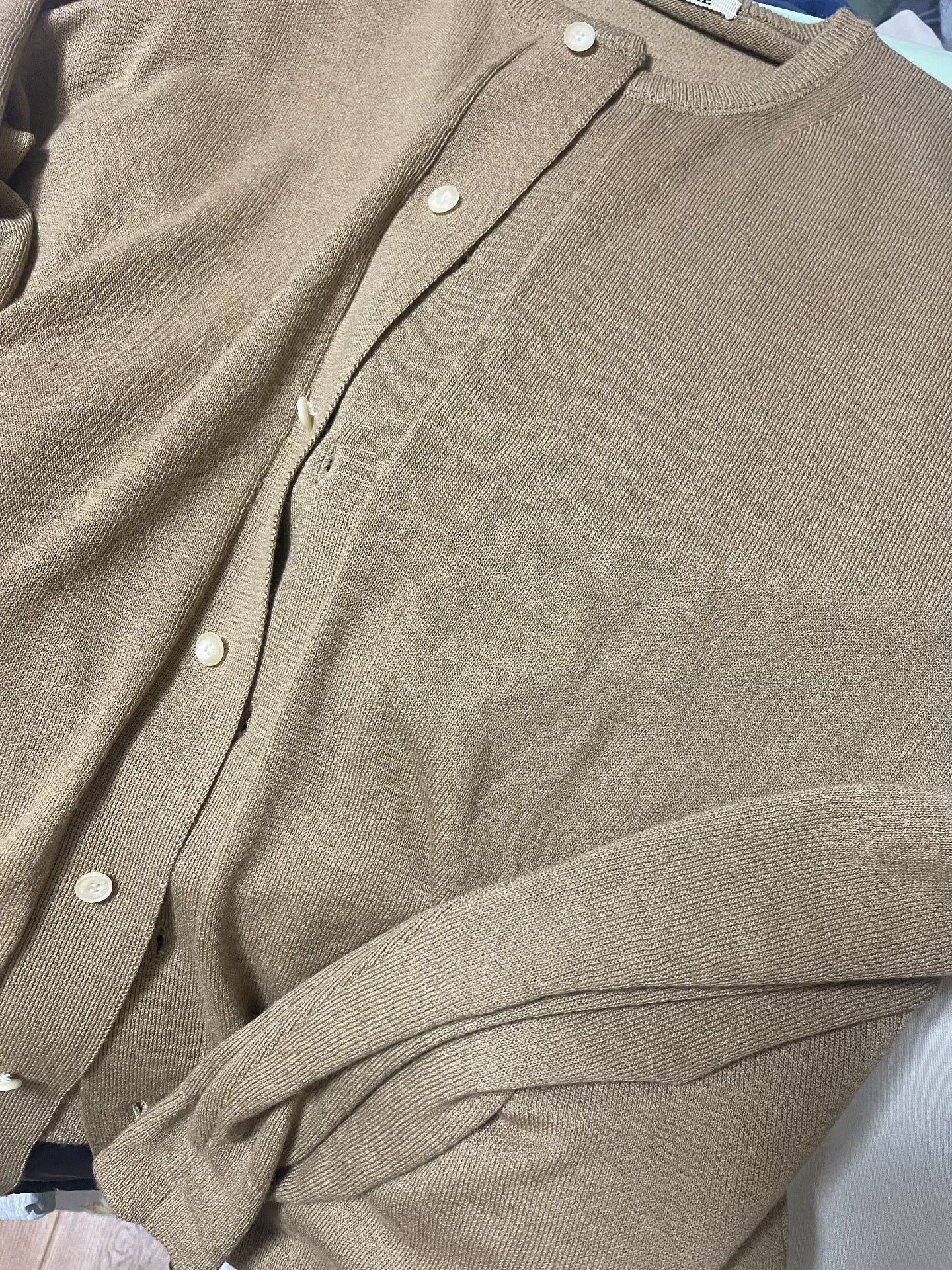 AURALEE Cashmere Twist Button Cardigan