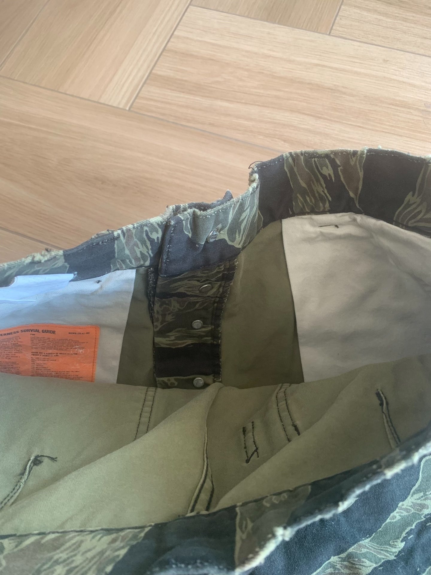 MADNESS Camouflage Cargo Shorts 22SS