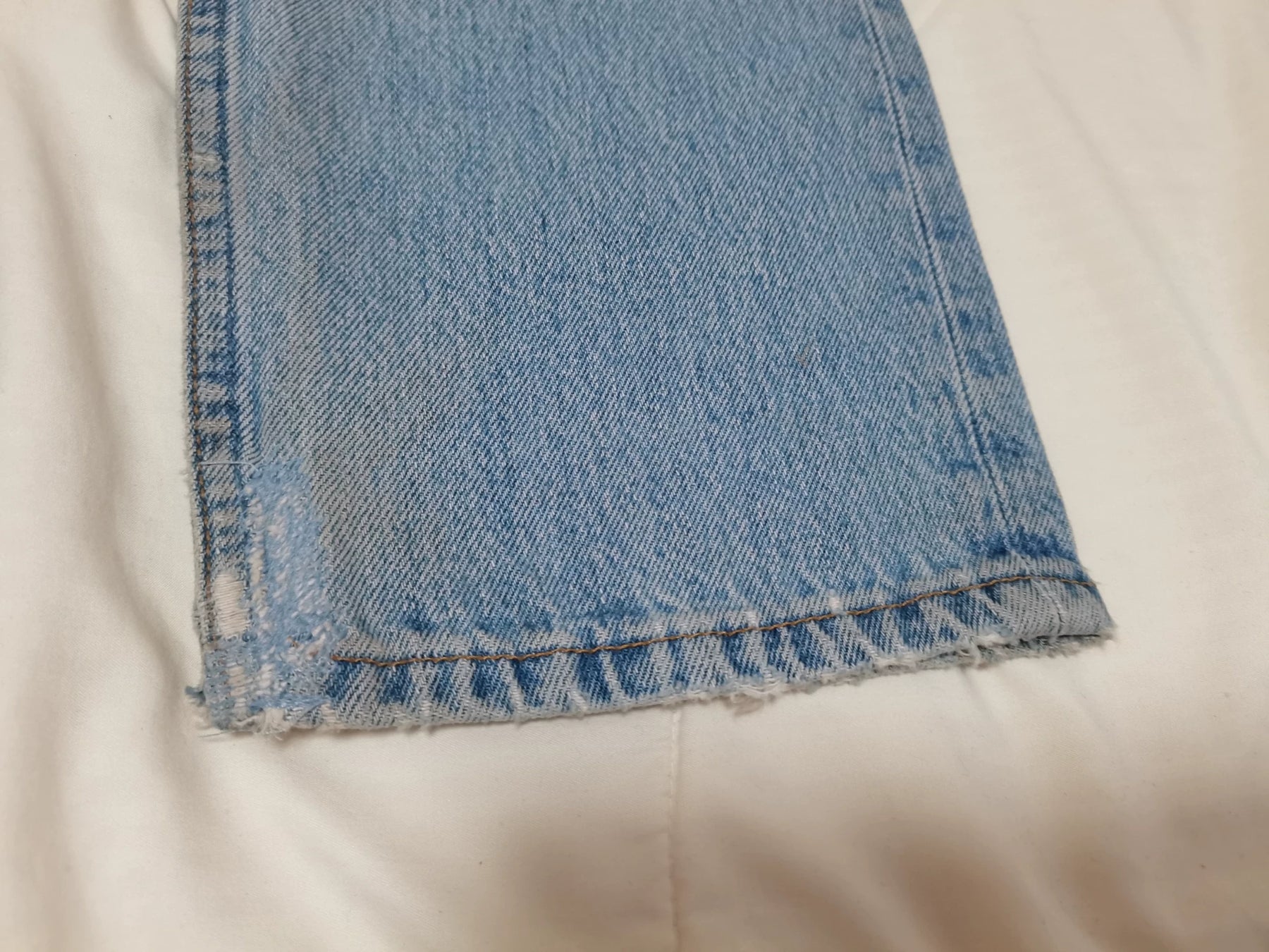 Vintage 1997 Levis 501 Jeans