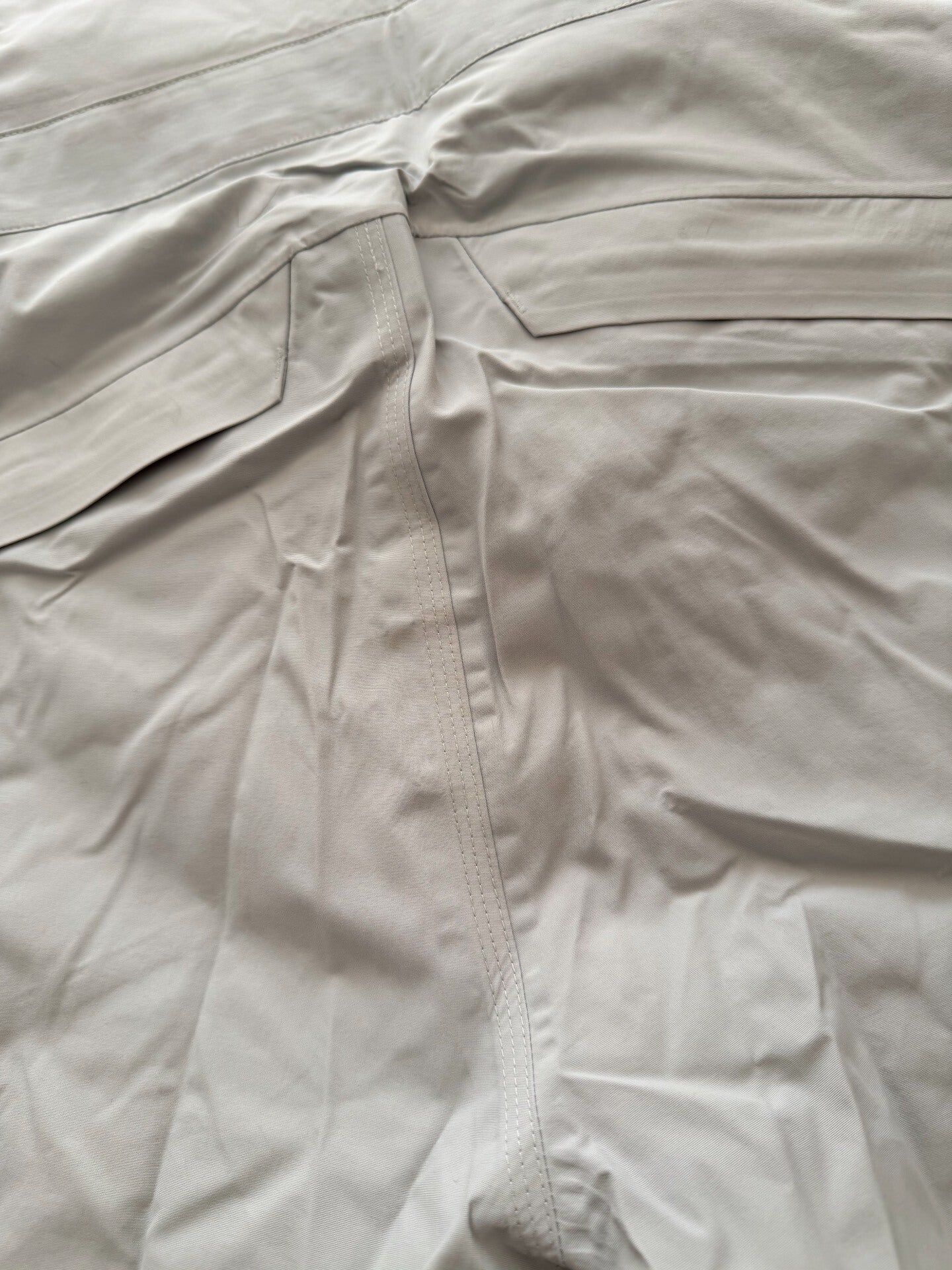 burton 2L AK cyclic bib snow pants