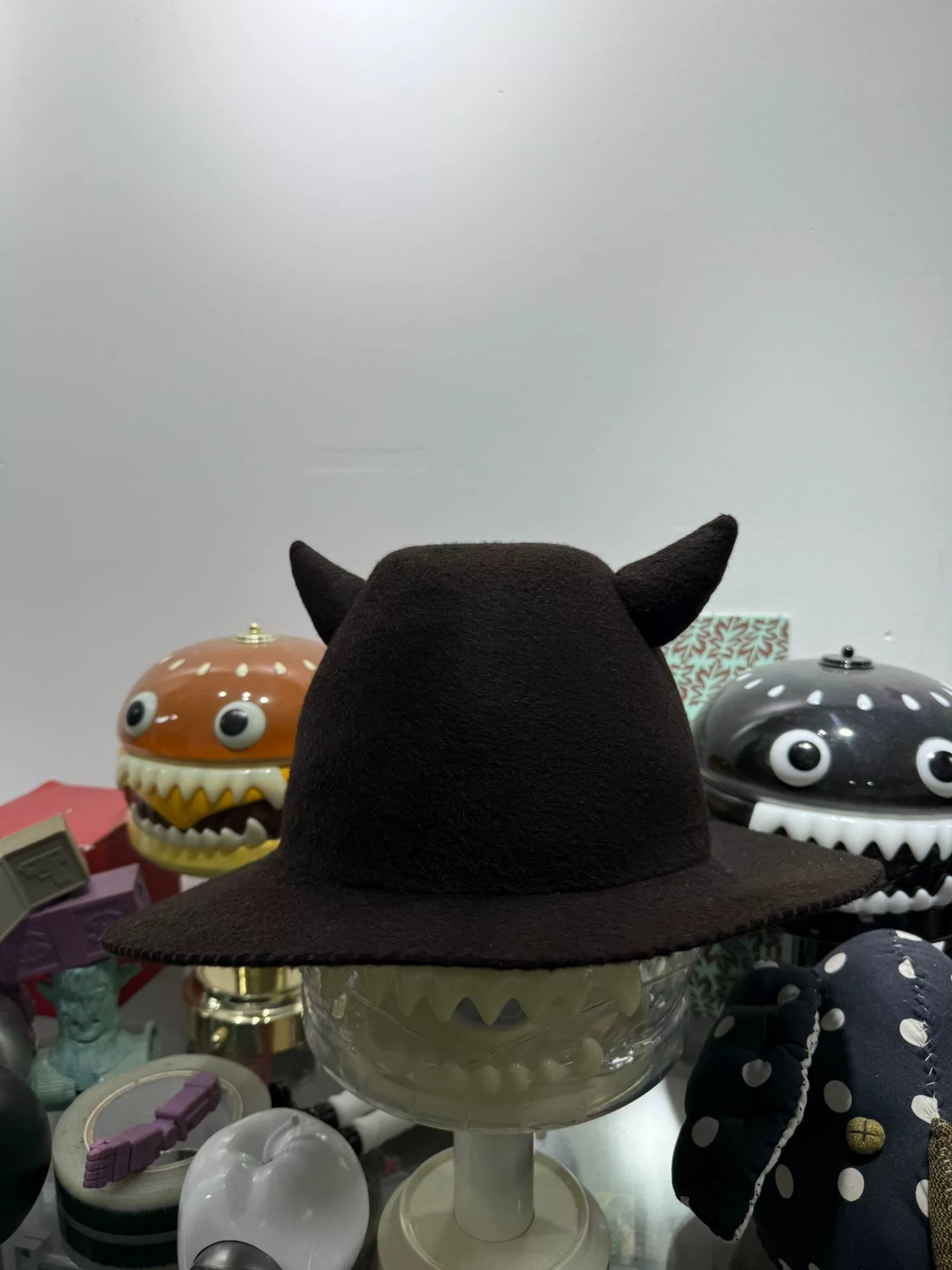 UNDERCOVER Horned Top Hat