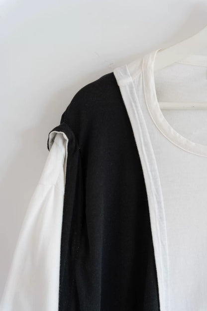 black and white short sleeve t-shirt