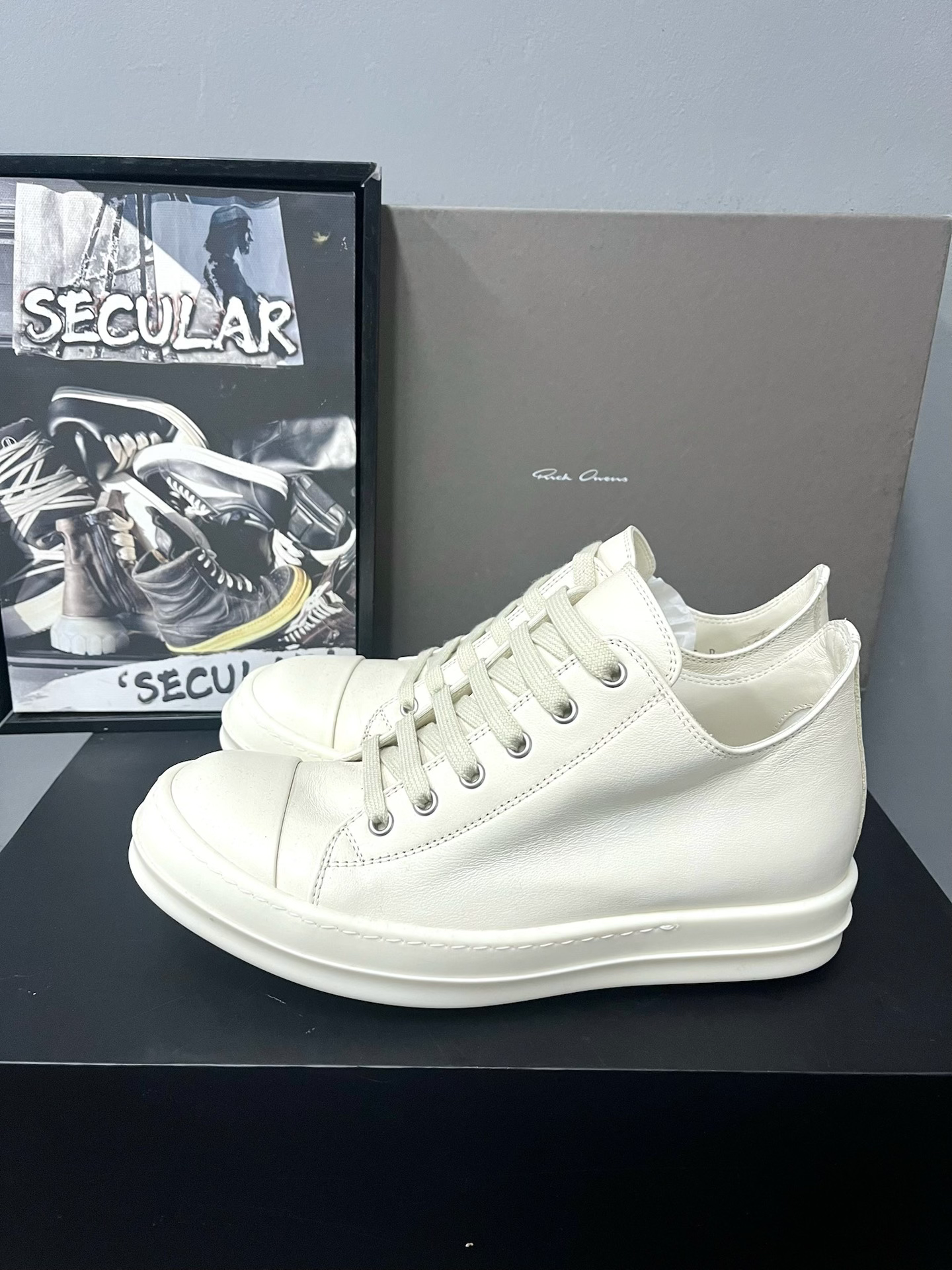 Rick Owens 25SS White Leather Low-Top Sneakers